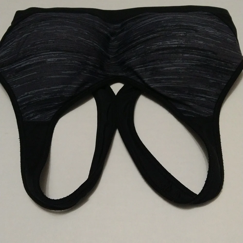 Champion Women's Support Black Sports Bra W/ Molded Pads Size S/M